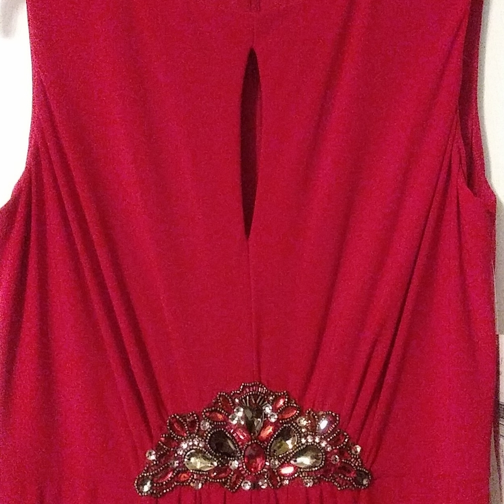 Formal Dress - Picture 3 of 12